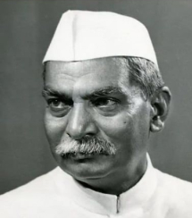 Presidents of India (1947 to 2022) भारत के राष्ट्रपतियों की सूची, देखें योग्यता, चुनाव प्रक्रिया | Latest Hindi Banking jobs_3.1