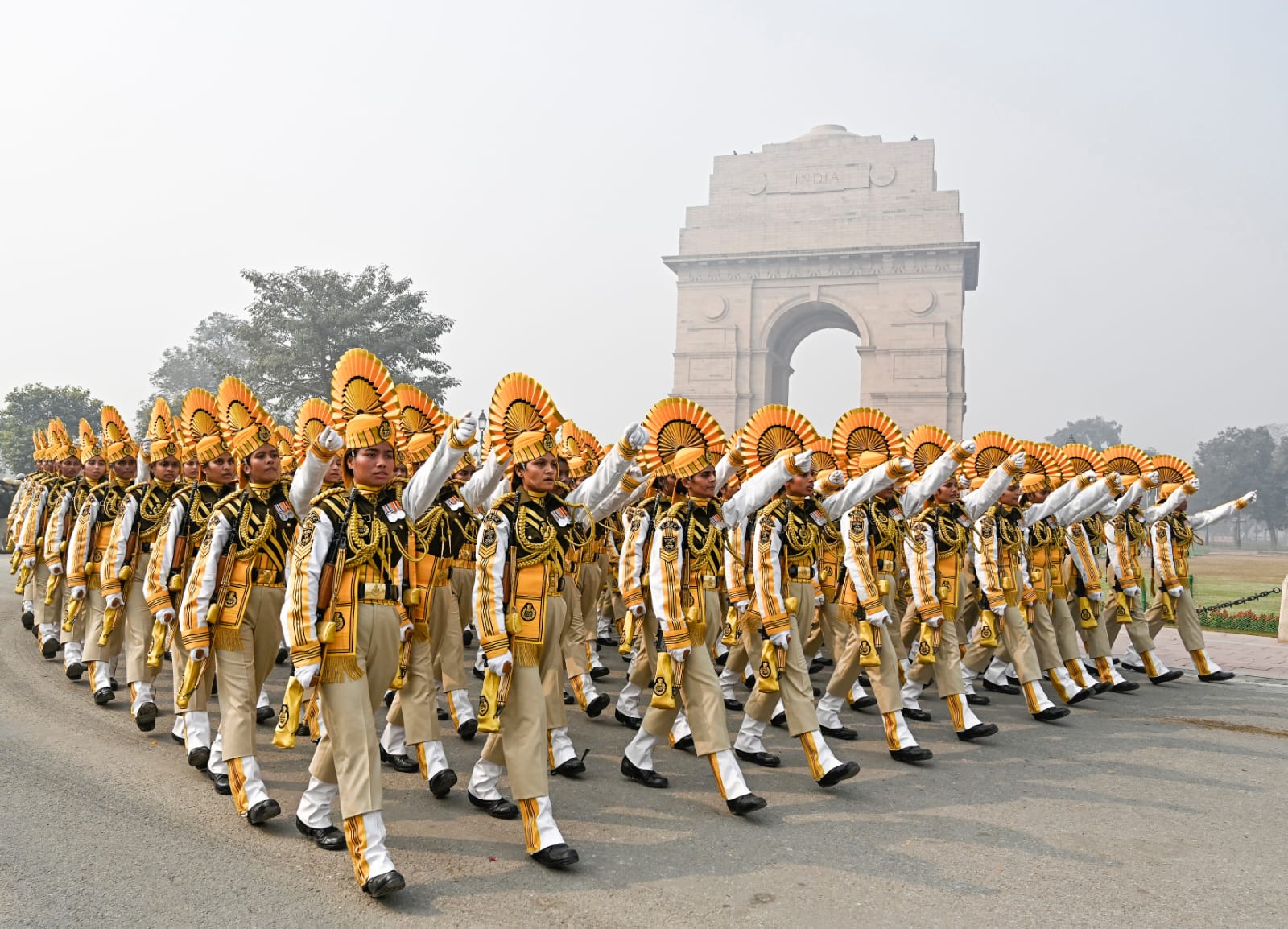 CISF Recruitment 2025: केंद्रीय औद्योगिक सुरक्षा बल (CISF) ने 10वीं पास के लिए निकाली भर्ती, जानें क्या चाहिए योग्यता और कैसे करें आवेदन | Latest Hindi Banking jobs_4.1